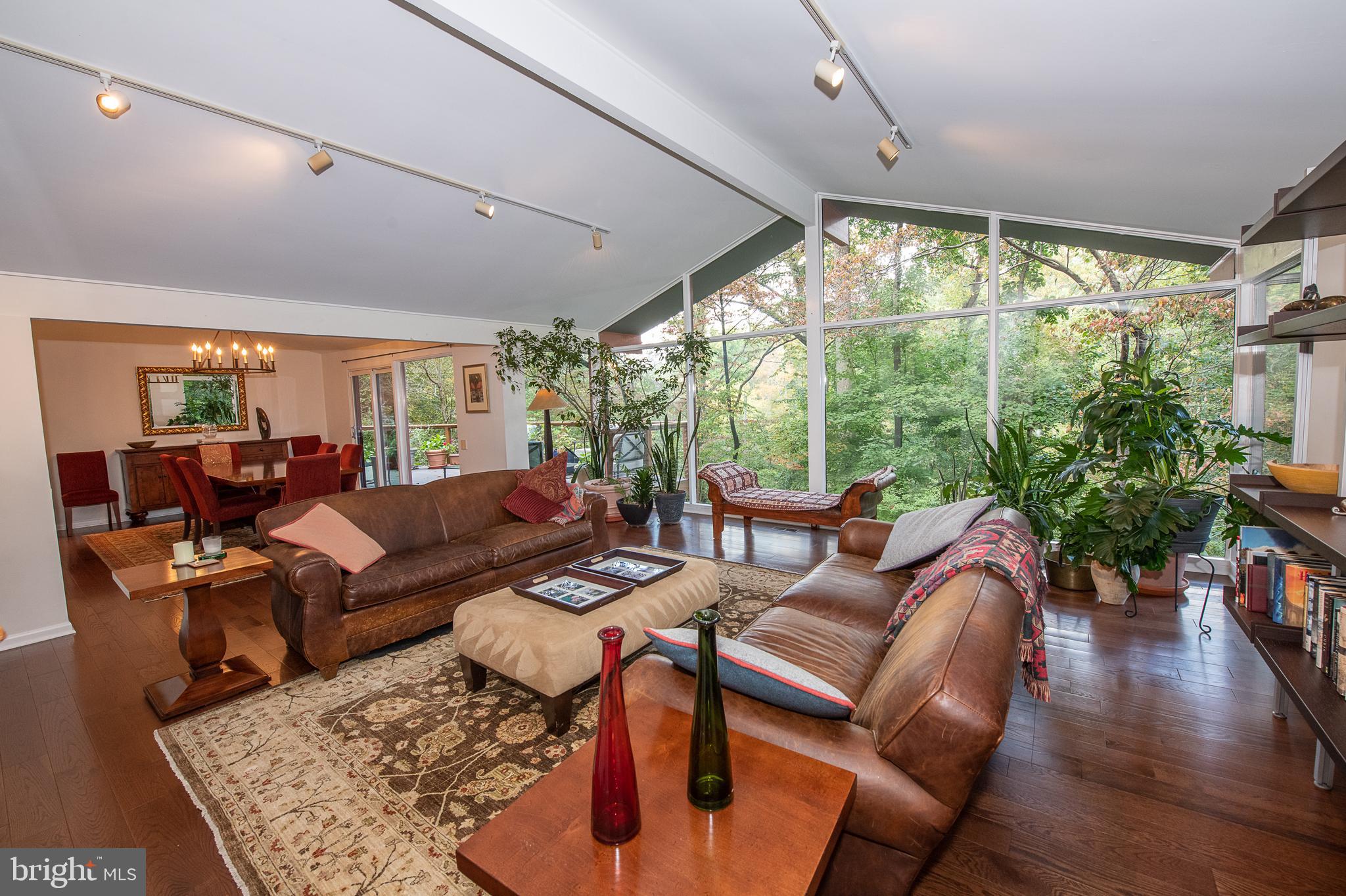 19 Paper Mill Road Newtown Square, PA 19073 - Photo 30 of 72 Modern, open floorplan has great flows