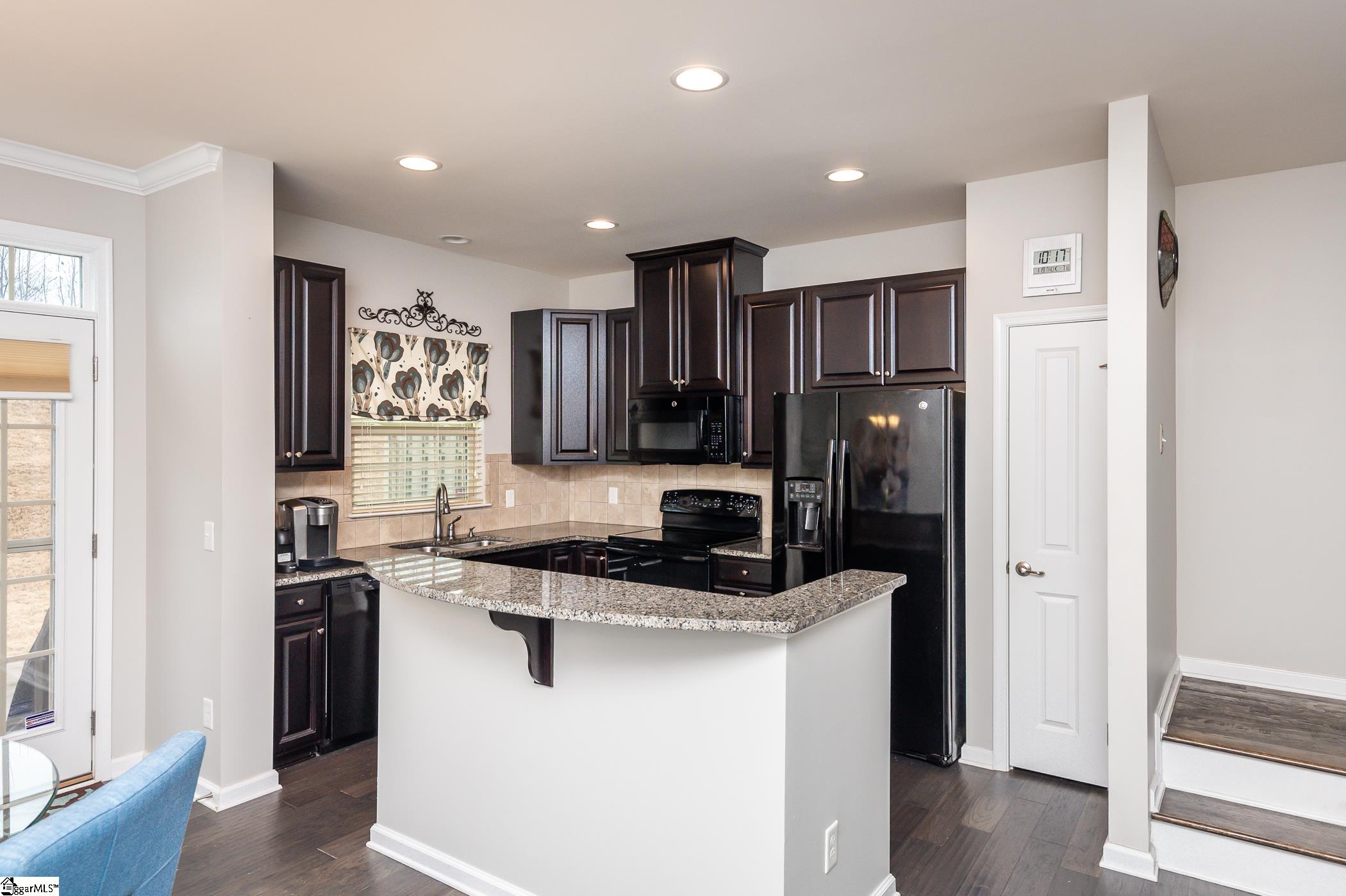 433 Christiane Way Greenville, SC 29607 - Photo 7 of 23 Gallery Image 7