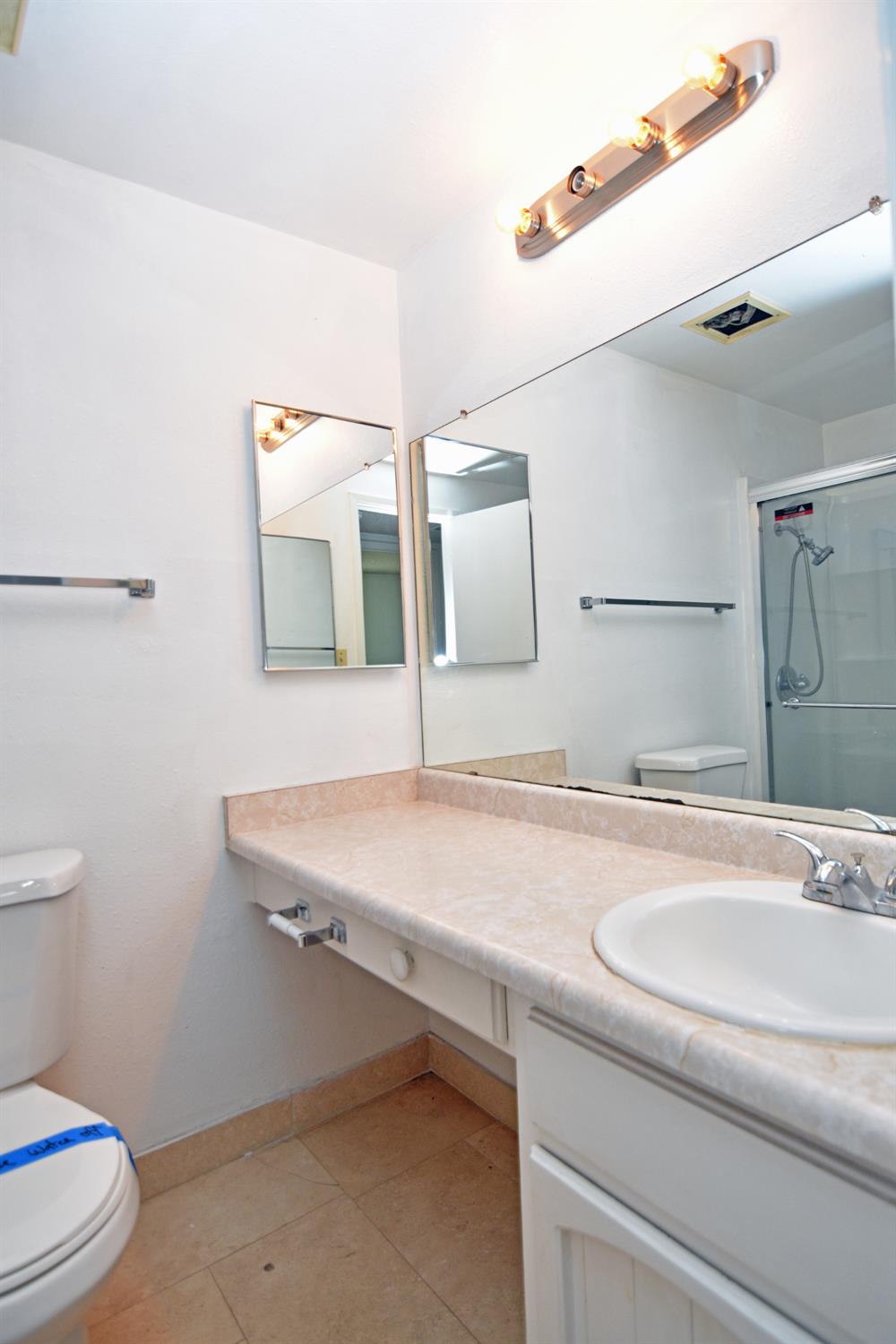 2621 Dels Lane Turlock, CA 95382 - Photo 18 of 38