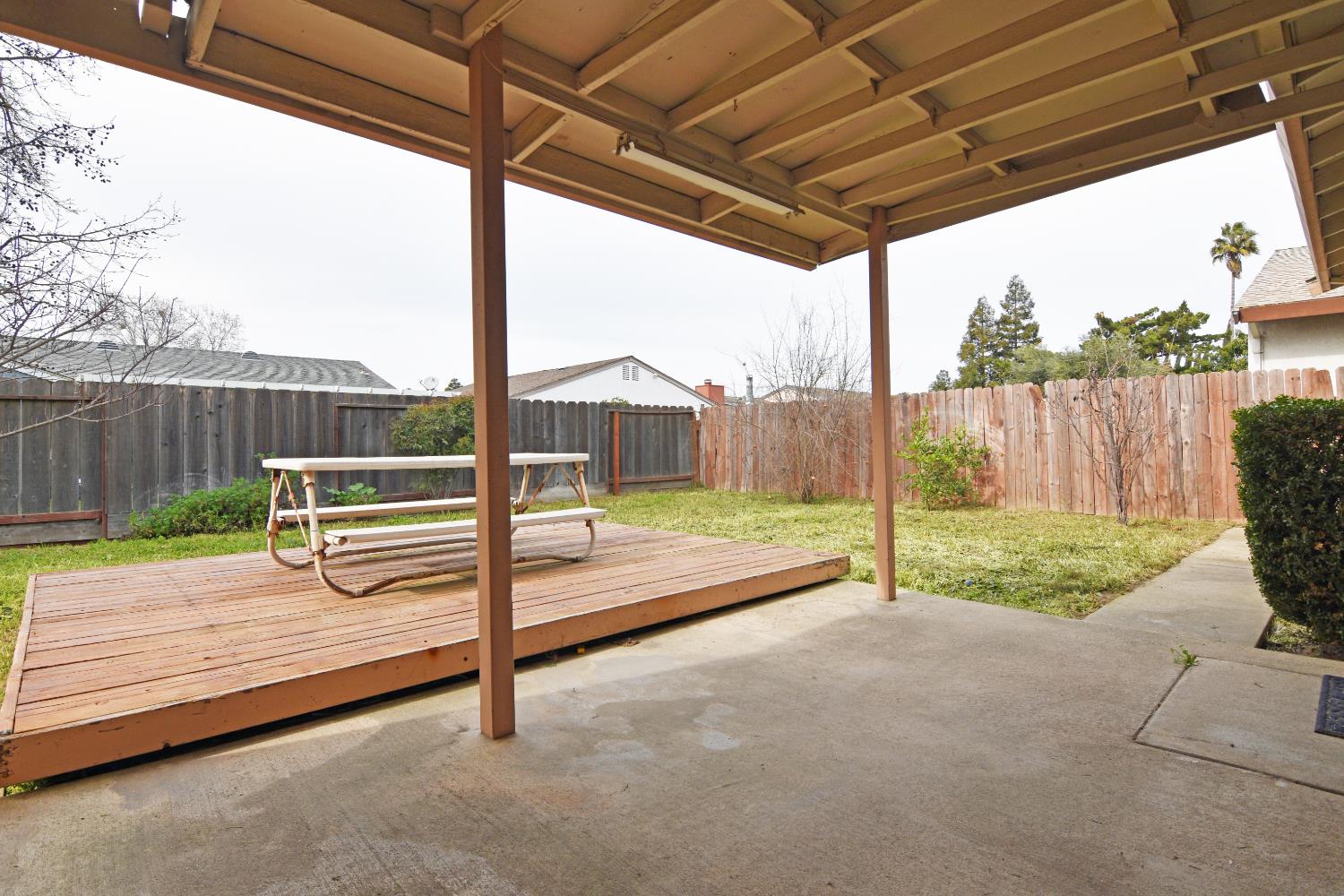 2621 Dels Lane Turlock, CA 95382 - Photo 31 of 38