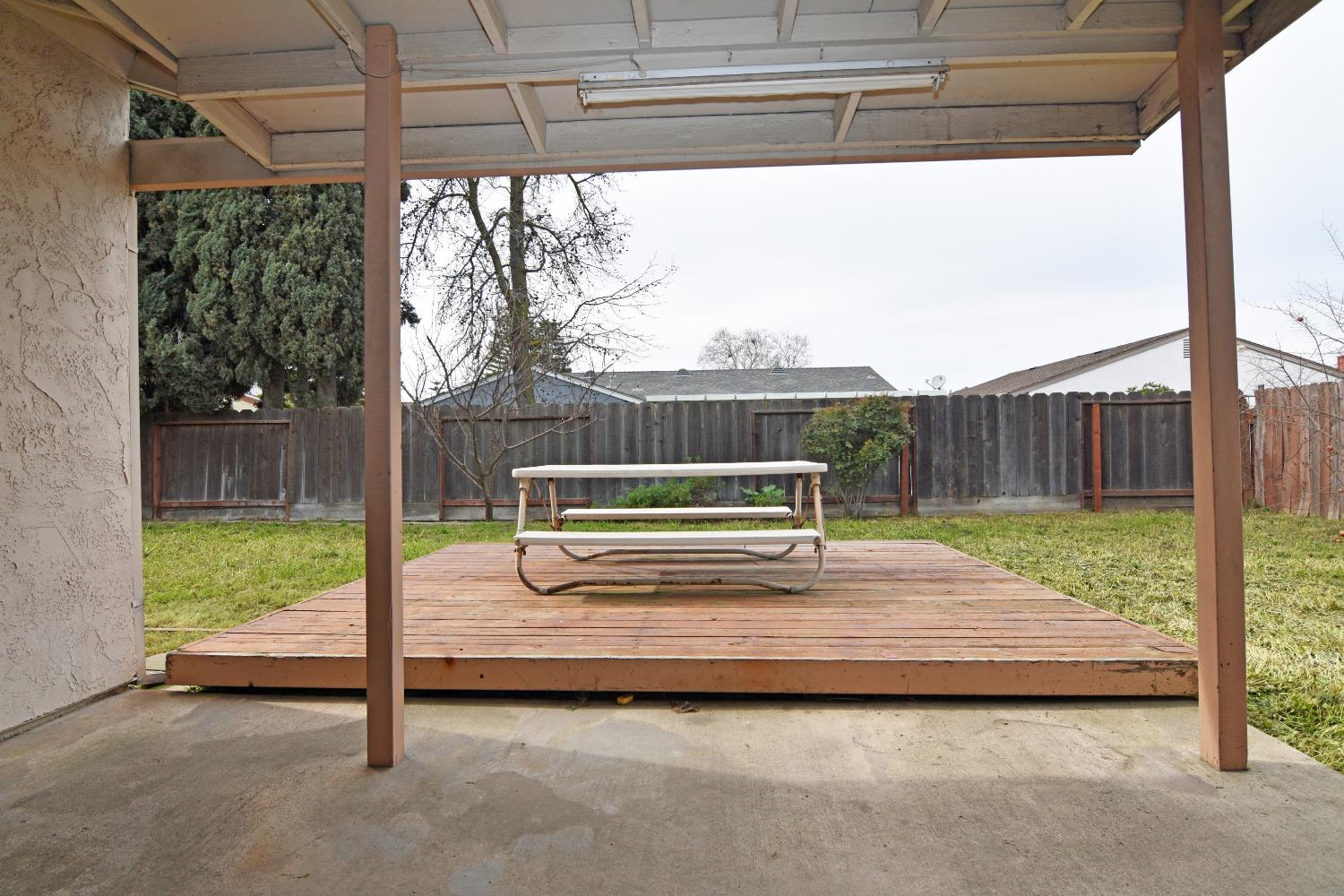 2621 Dels Lane Turlock, CA 95382 - Photo 32 of 38