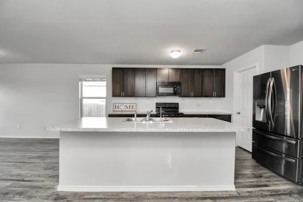 $2,150 | 5342 Prairie Dog Fork Lane, Richmond, TX 77469