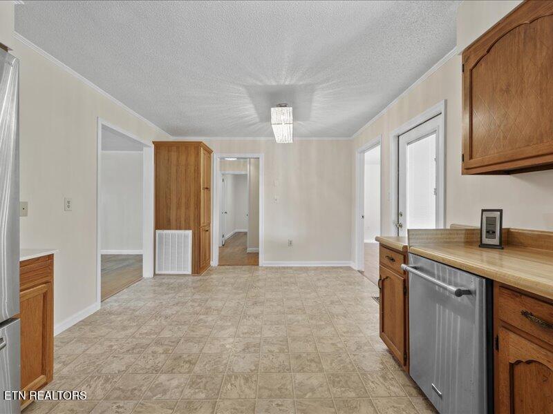 818 Rosedale Avenue Kingston, TN 37763 - Photo 12 of 52 12-818 Rosedale Avenue 42