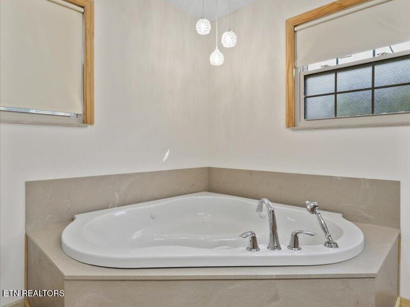 818 Rosedale Avenue Kingston, TN 37763 - Photo 17 of 52 17-818 Rosedale Avenue 50