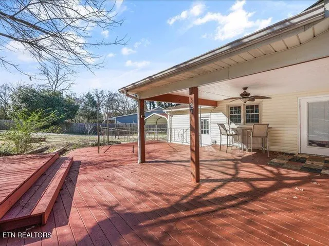 $330,000 | 818 Rosedale Avenue, Kingston, TN 37763