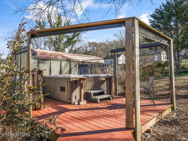 818 Rosedale Avenue Kingston, TN 37763 - Photo 25 of 52 25-818 Rosedale Avenue 17