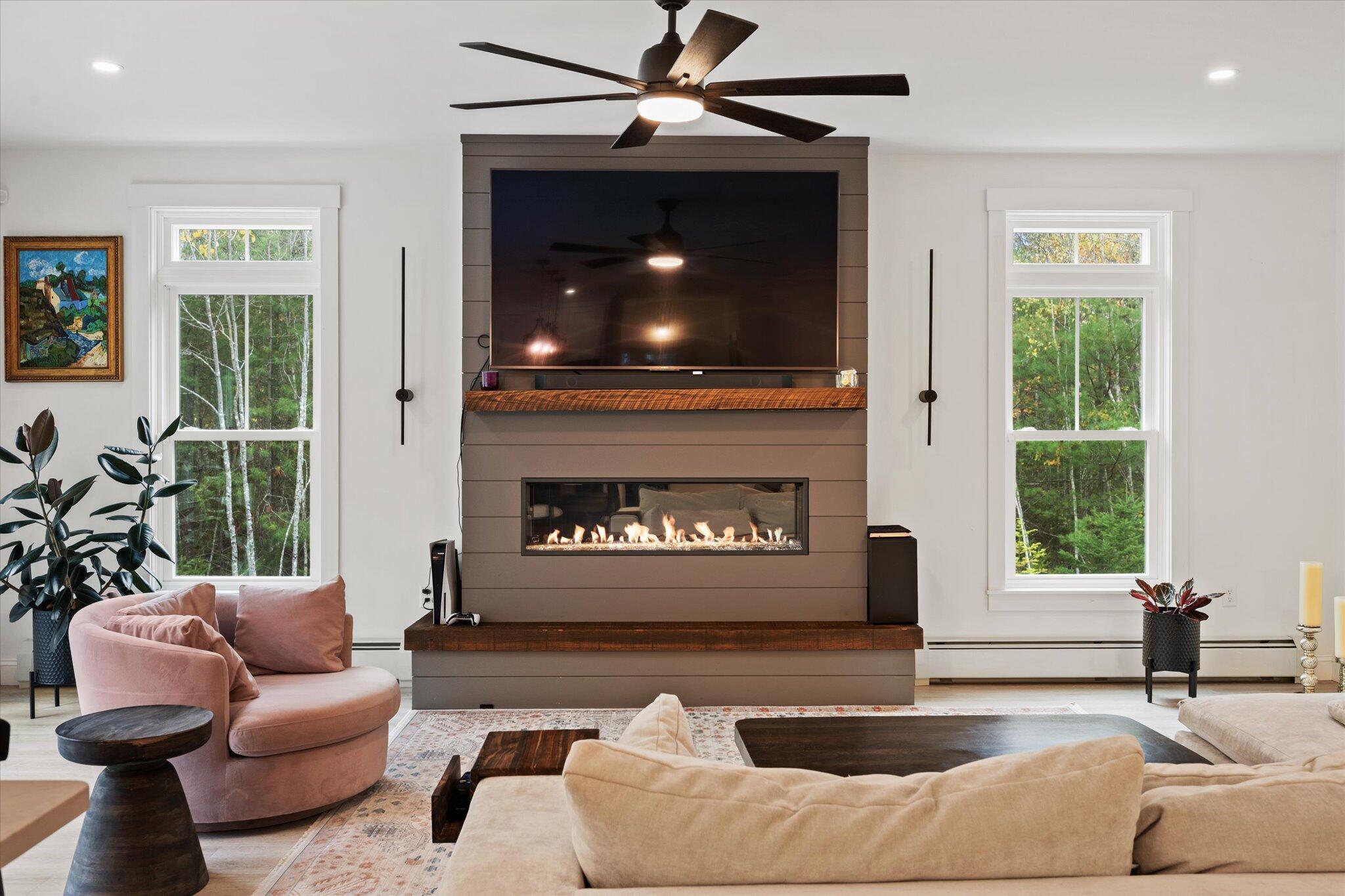 365 Walden Parke Way Bangor, ME 04401 - Photo 12 of 62 Living Room-gas fireplace