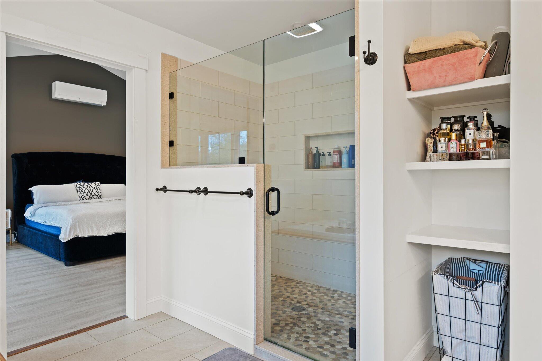 365 Walden Parke Way Bangor, ME 04401 - Photo 32 of 54 32-Primary Bathroom