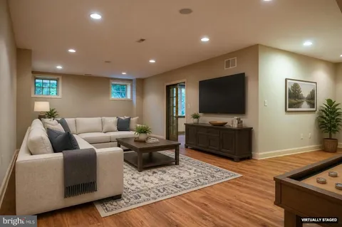 $1,500,000 | 2 Garden Path, Unit 14, Doylestown, PA 18901
