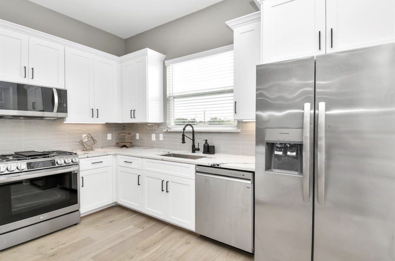 316 Thornton Road, Unit E Houston, TX 77018 - Photo 4 of 19