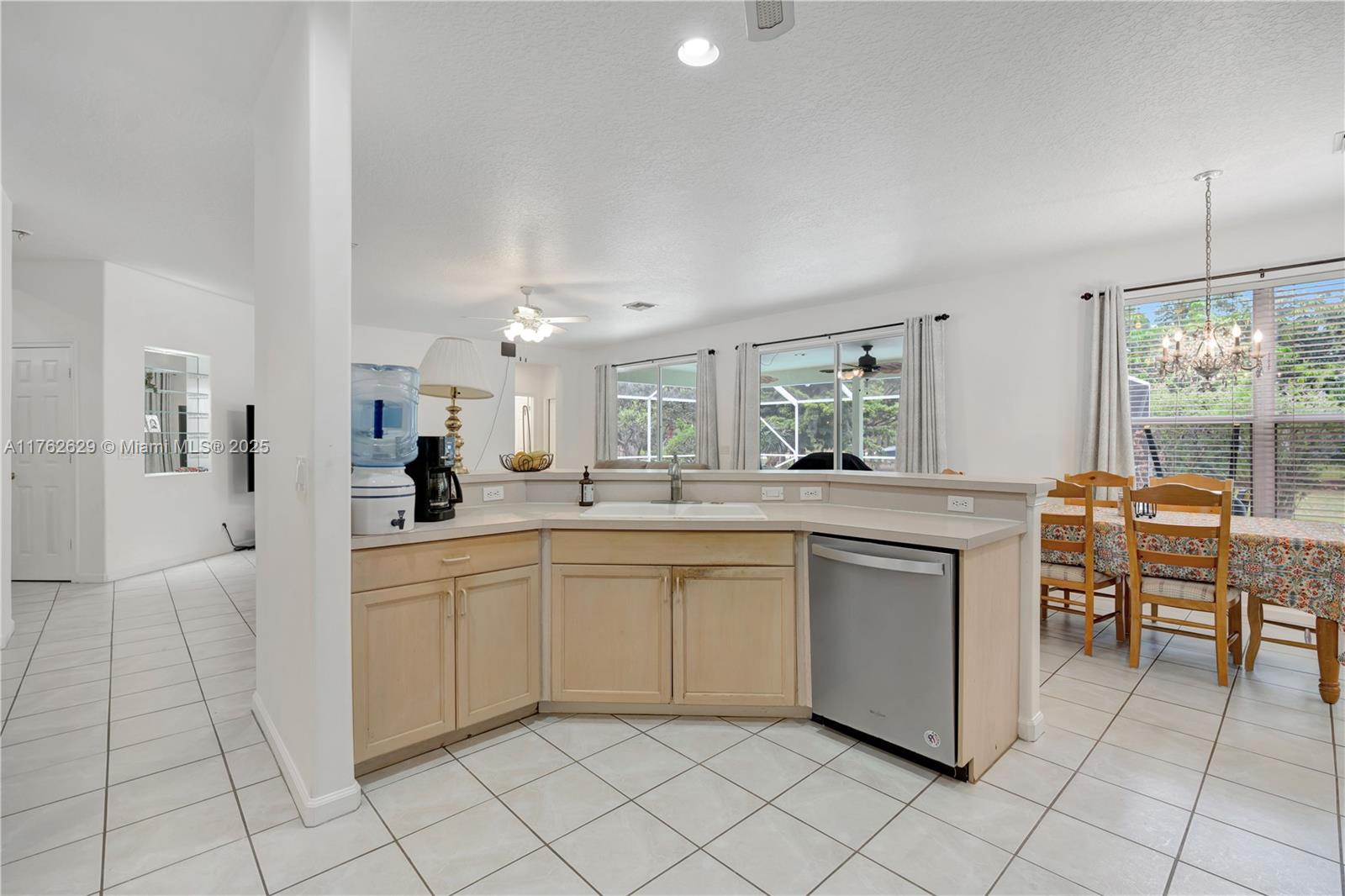 13321 160th Road North Jupiter, FL 33478 - Photo 15 of 70 Gallery Image 15