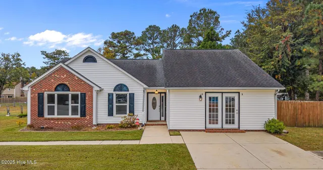 $1,700 | 280 Huff Drive, Jacksonville, NC 28546