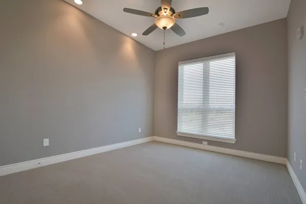 $399,000 | 106 Bella Toscana Avenue, Unit 3208, Lakeway, TX 78734