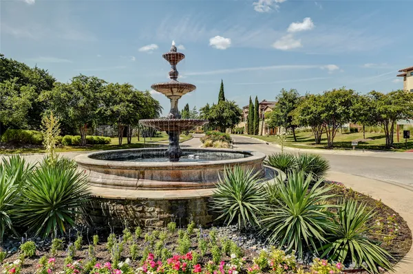 $399,000 | 106 Bella Toscana Avenue, Unit 3208, Lakeway, TX 78734