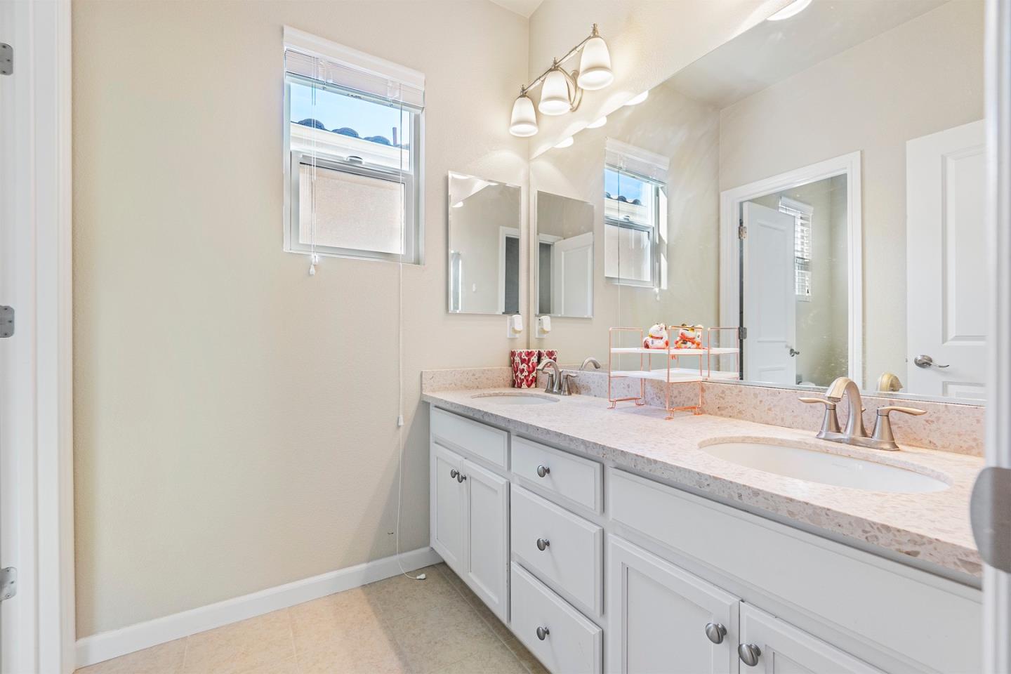 1875 Worthington Circle Santa Clara, CA 95050 - Photo 24 of 38