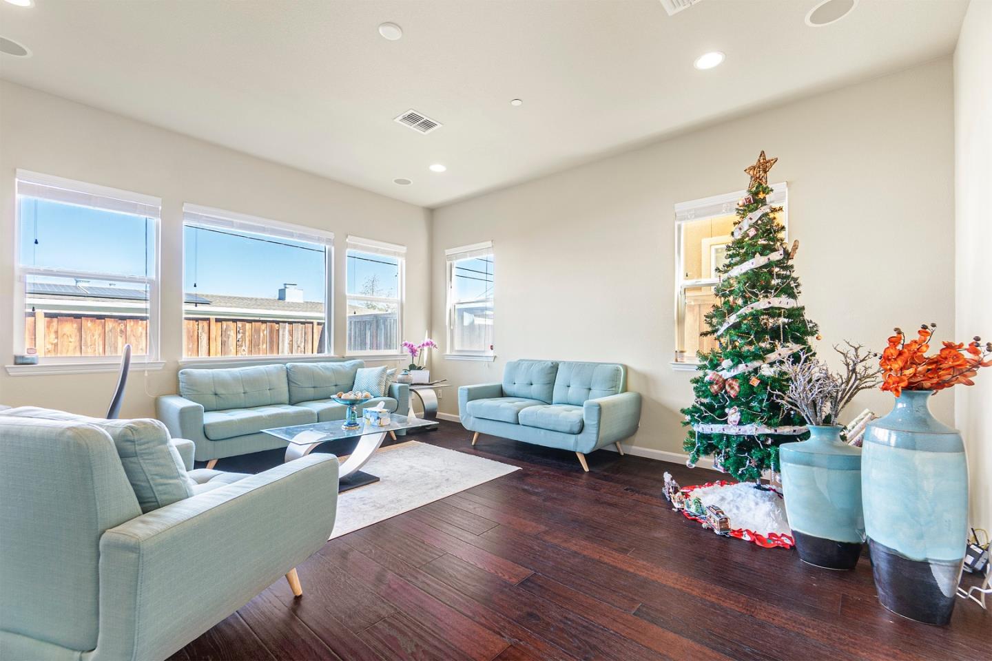 1875 Worthington Circle Santa Clara, CA 95050 - Photo 3 of 38