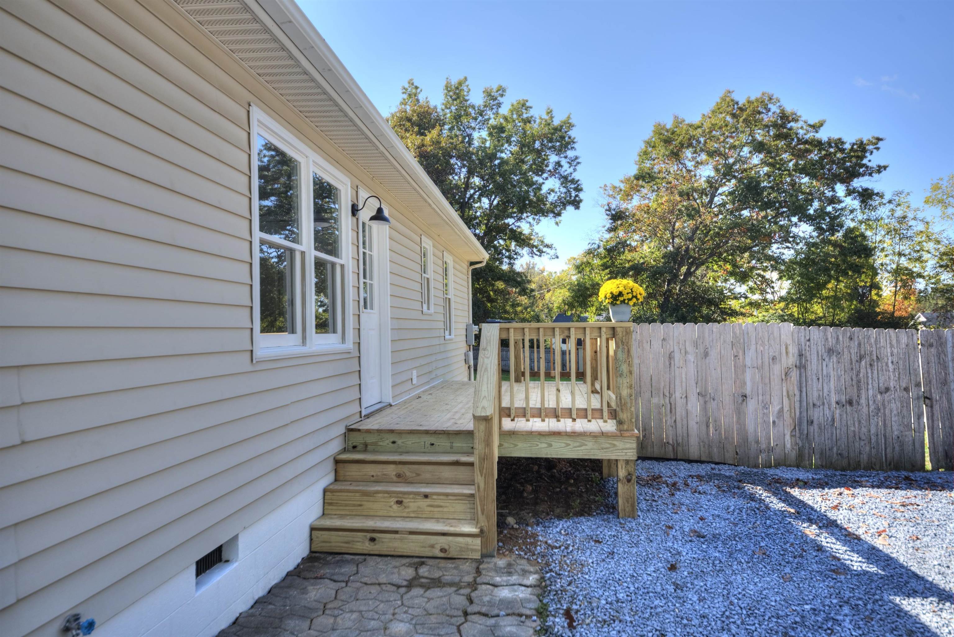 722 Georgia Avenue Waynesboro, VA 22980 - Photo 15 of 42