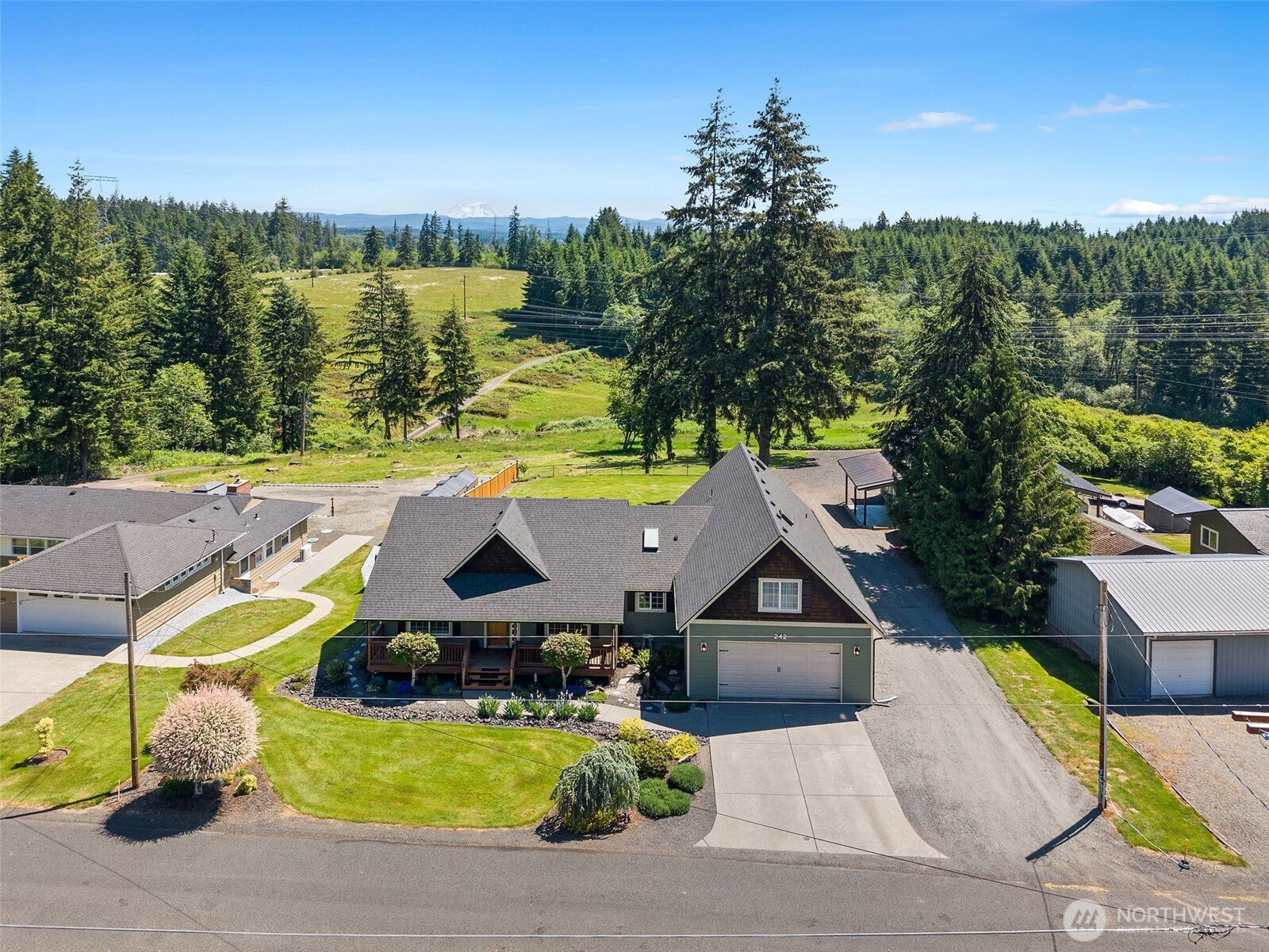 242 Kennicott Road Chehalis, WA 98532 - Photo 2 of 40