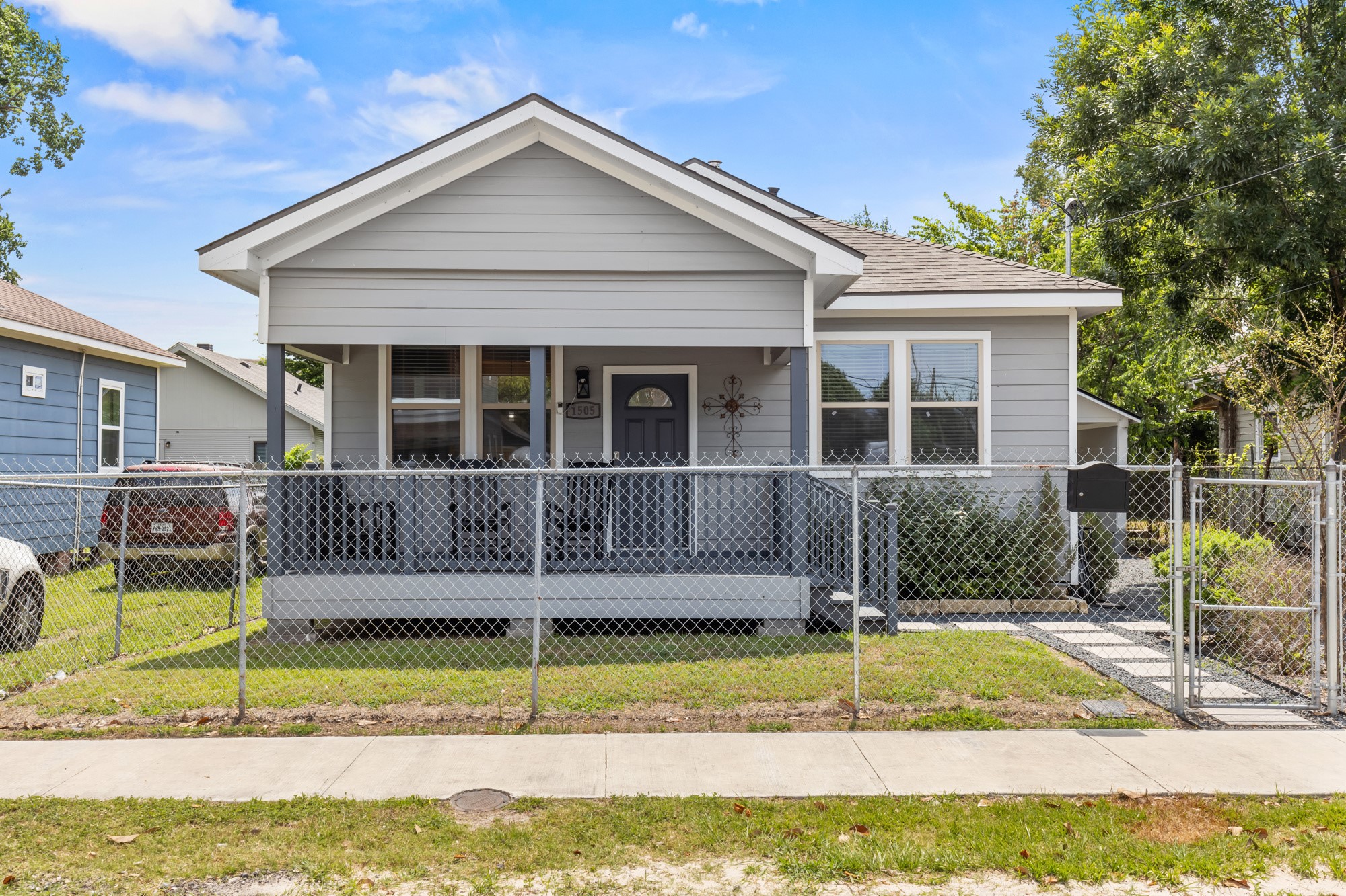 1505 Hussion Street Houston, TX 77003 - Photo 1 of 34 a view of a house with swimming pool and porch