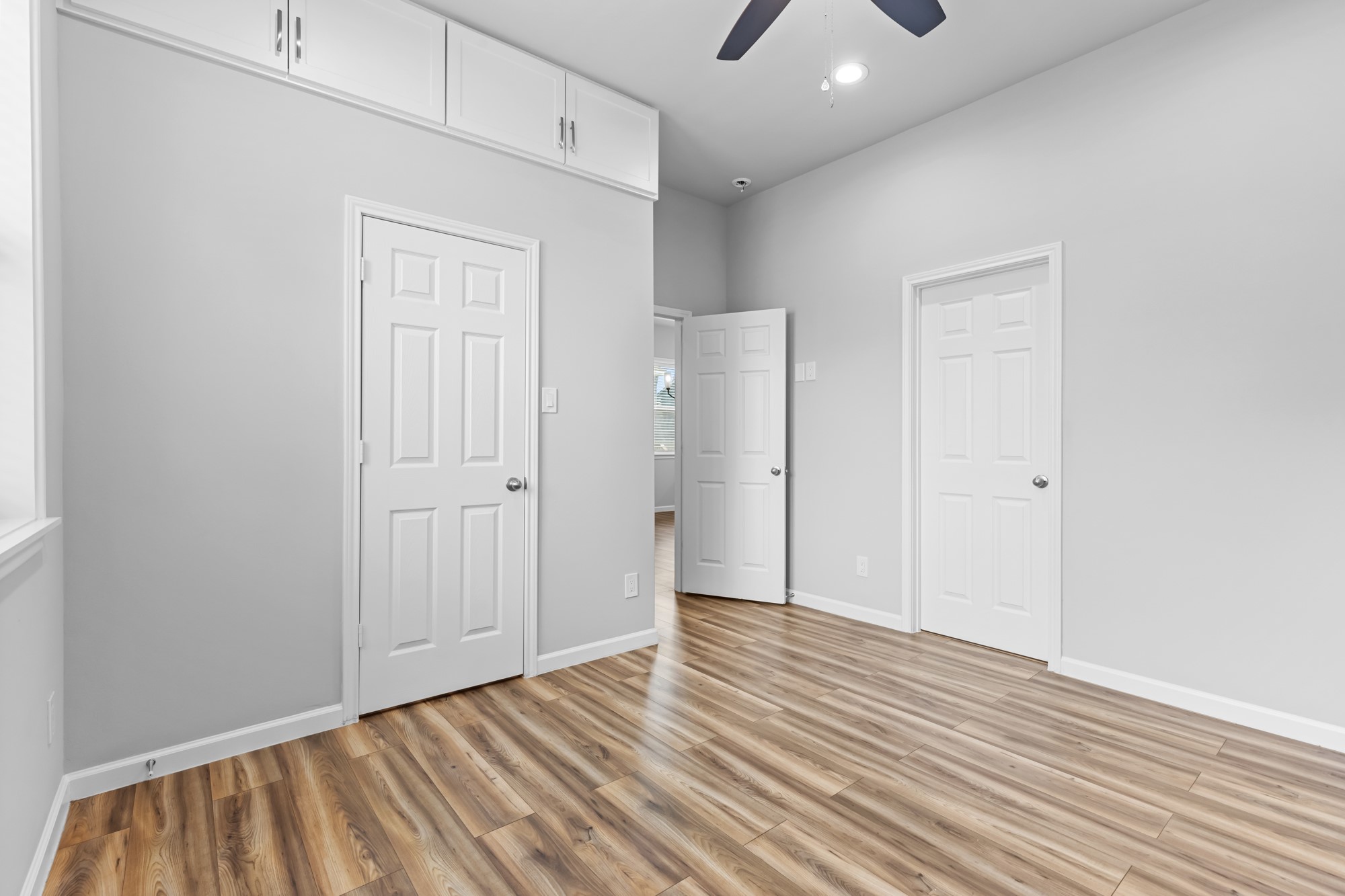 1505 Hussion Street Houston, TX 77003 - Photo 22 of 34 a view of an empty room with wooden floor