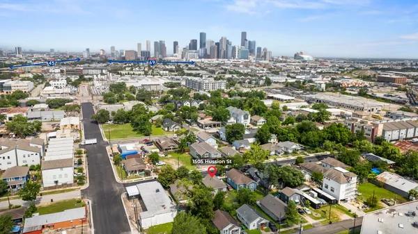 $290,000 | 1505 Hussion Street, Houston, TX 77003