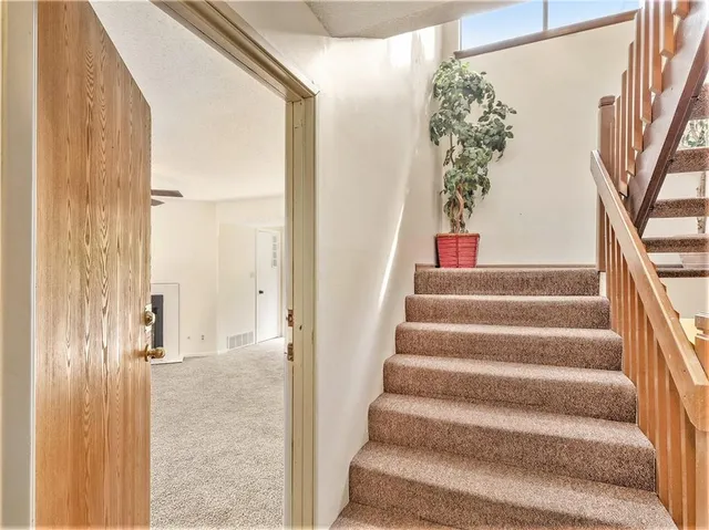 $90,000 | 8153 Holmes Road, Unit 203, Kansas City, MO 64131