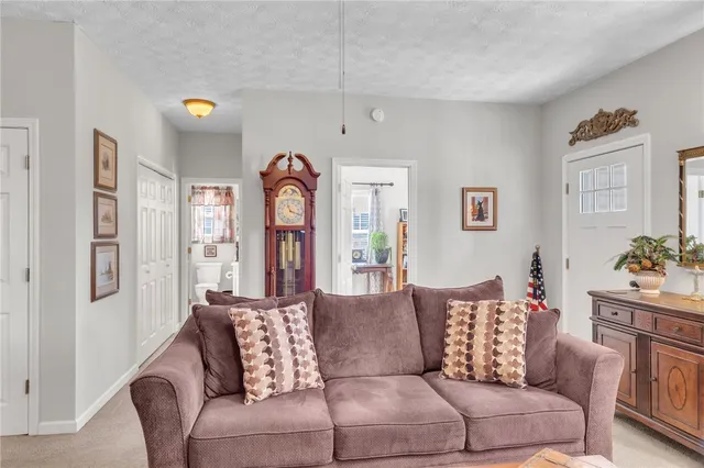 $239,900 | 208 River Oaks Circle, Piedmont, SC 29673