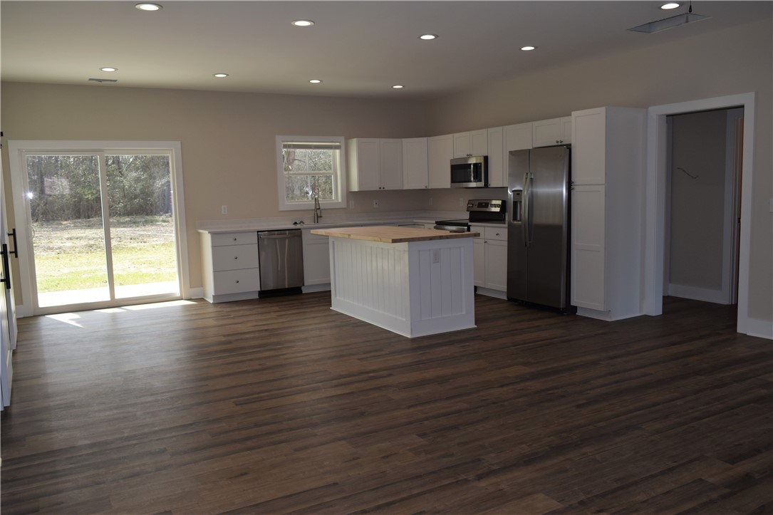1817 Welcome Road Williamston, SC 29697 - Photo 2 of 18 Great Room