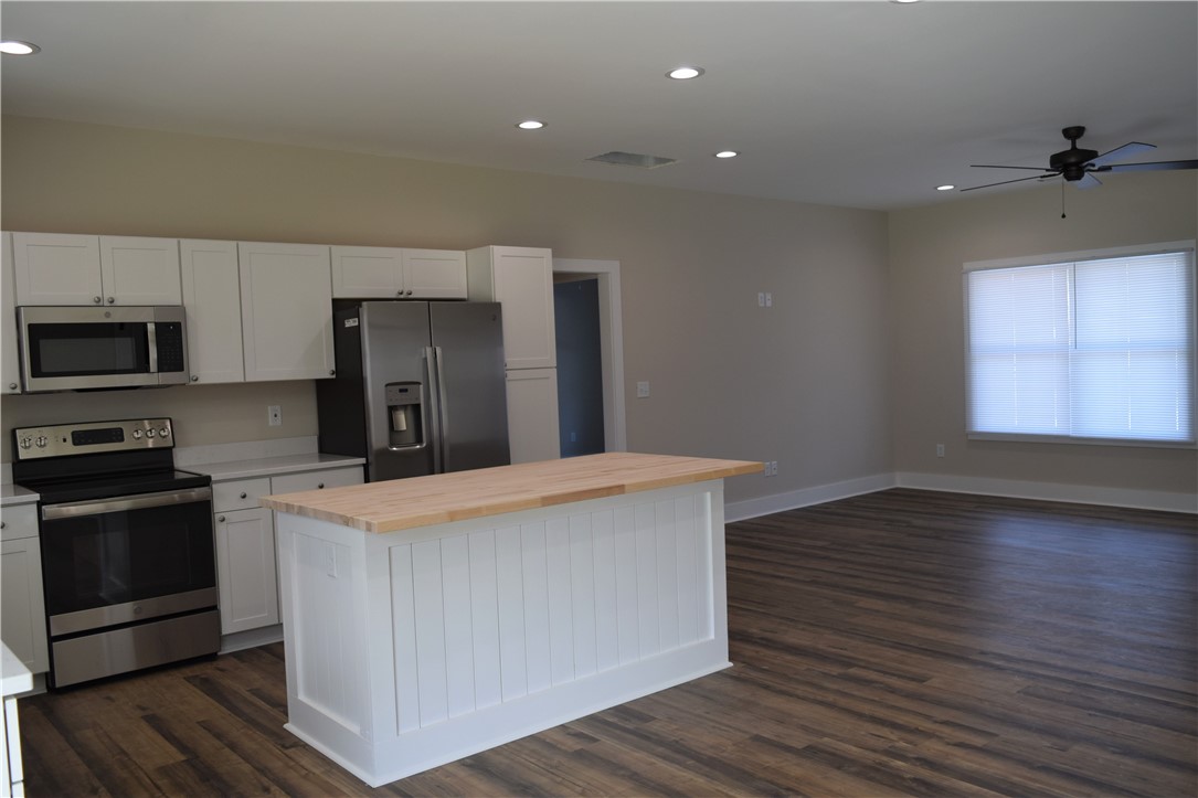 1817 Welcome Road Williamston, SC 29697 - Photo 4 of 18