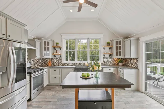 $775,000 | 333 Main Street, Plaistow, NH 03865