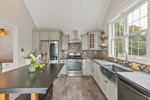 $775,000 | 333 Main Street, Plaistow, NH 03865