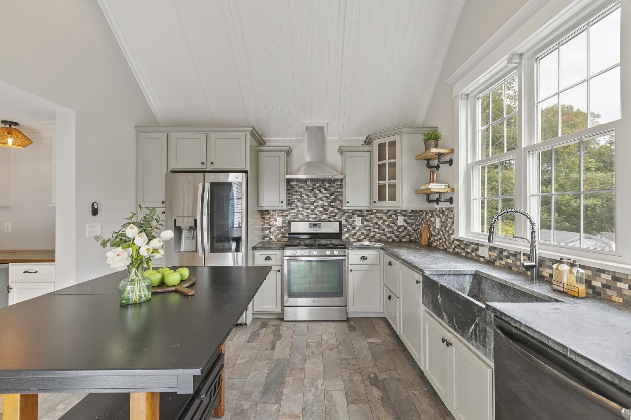 333 Main Street Plaistow, NH 03865 - Photo 14 of 60