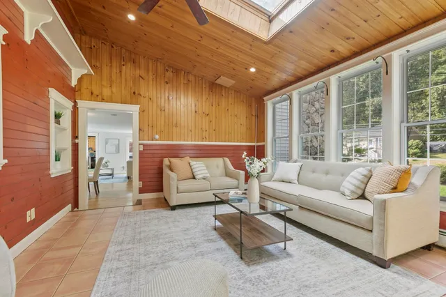 $775,000 | 333 Main Street, Plaistow, NH 03865