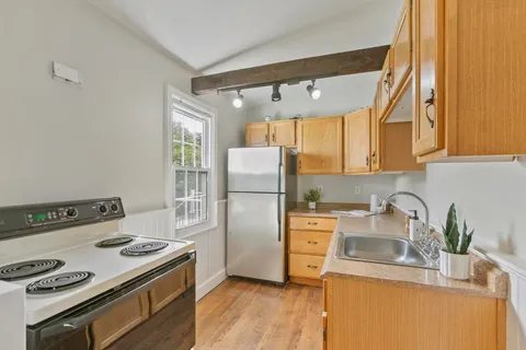 $775,000 | 333 Main Street, Plaistow, NH 03865