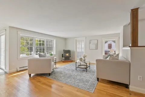 $775,000 | 333 Main Street, Plaistow, NH 03865