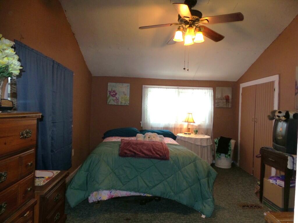 203 Bigelow Hill Road Norridgewock, ME 04957 - Photo 10 of 15 Primary bedroom