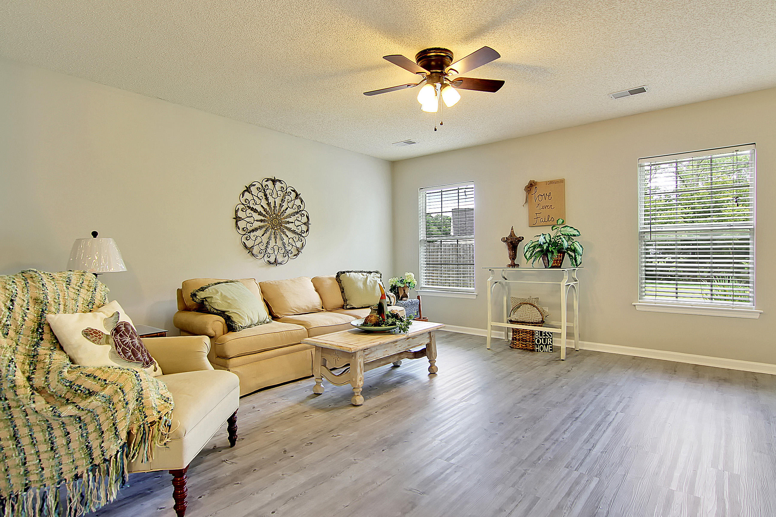 225 Eagle Ridge Road Summerville, SC 29485 - Photo 5 of 35 IMG_0380_IMG_0384 copy