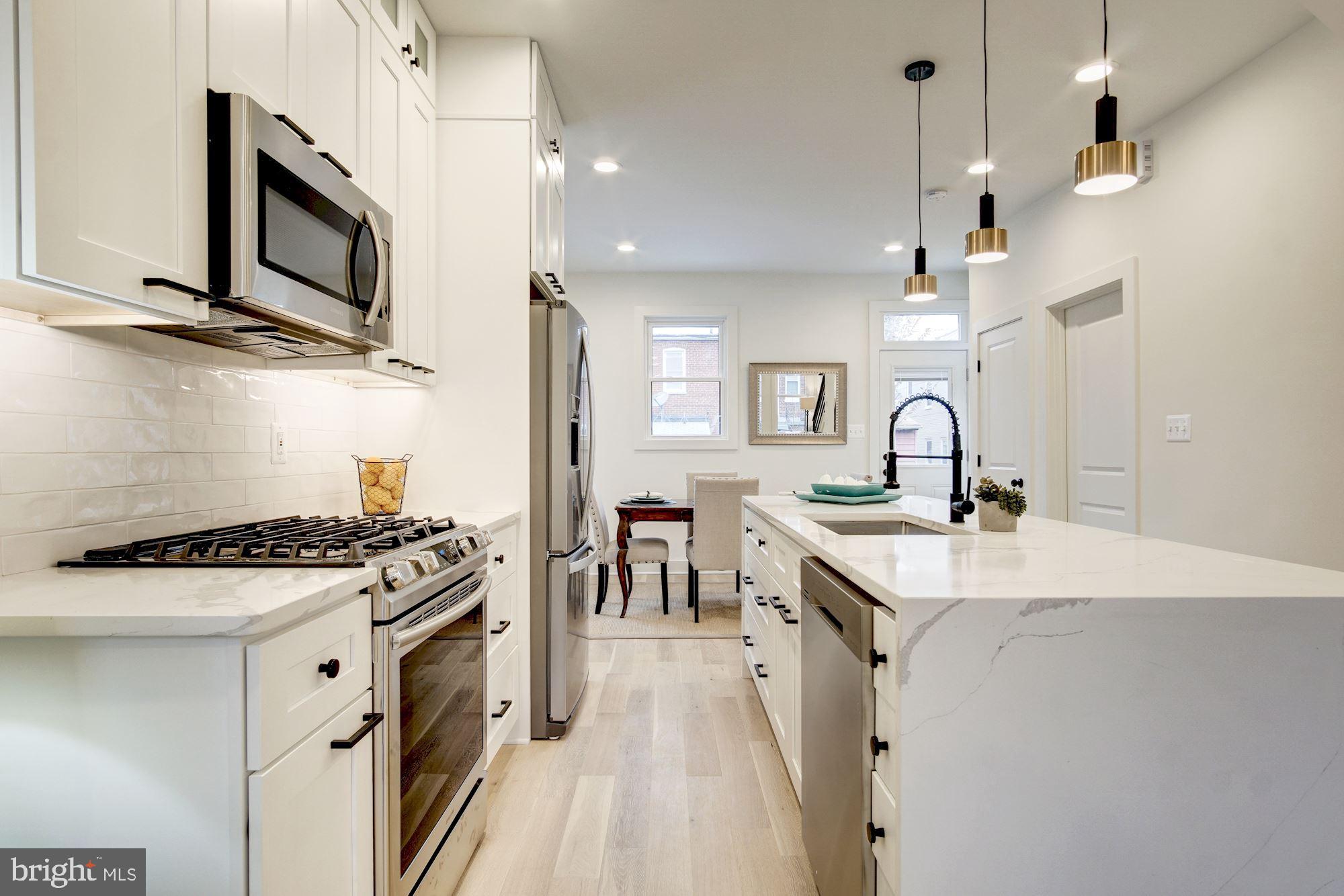 721 Roxboro Place Northwest Washington, DC 20011 - Photo 11 of 41 Custom Kitchen