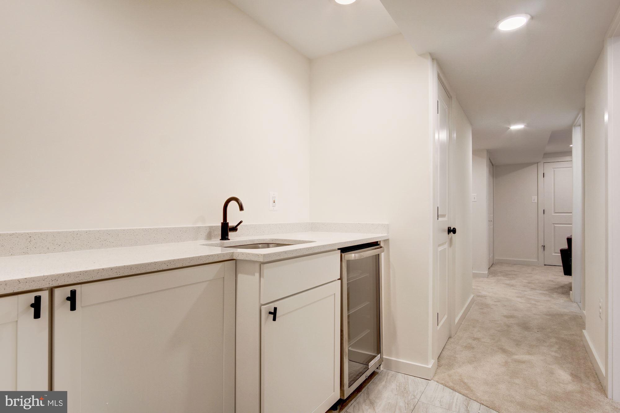 721 Roxboro Place Northwest Washington, DC 20011 - Photo 32 of 41 Basement Wet Bar