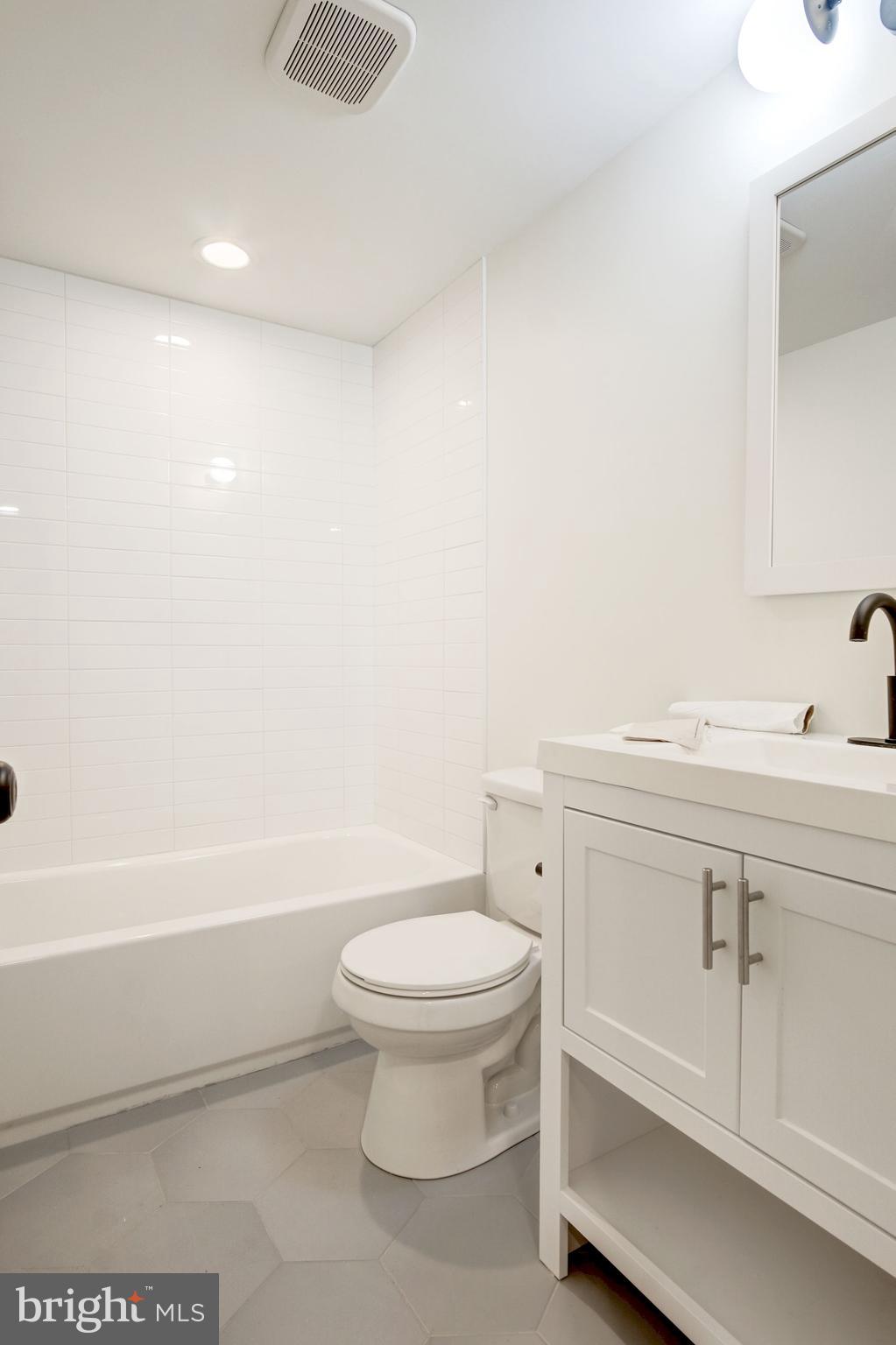 721 Roxboro Place Northwest Washington, DC 20011 - Photo 36 of 41 Basement Bathroom