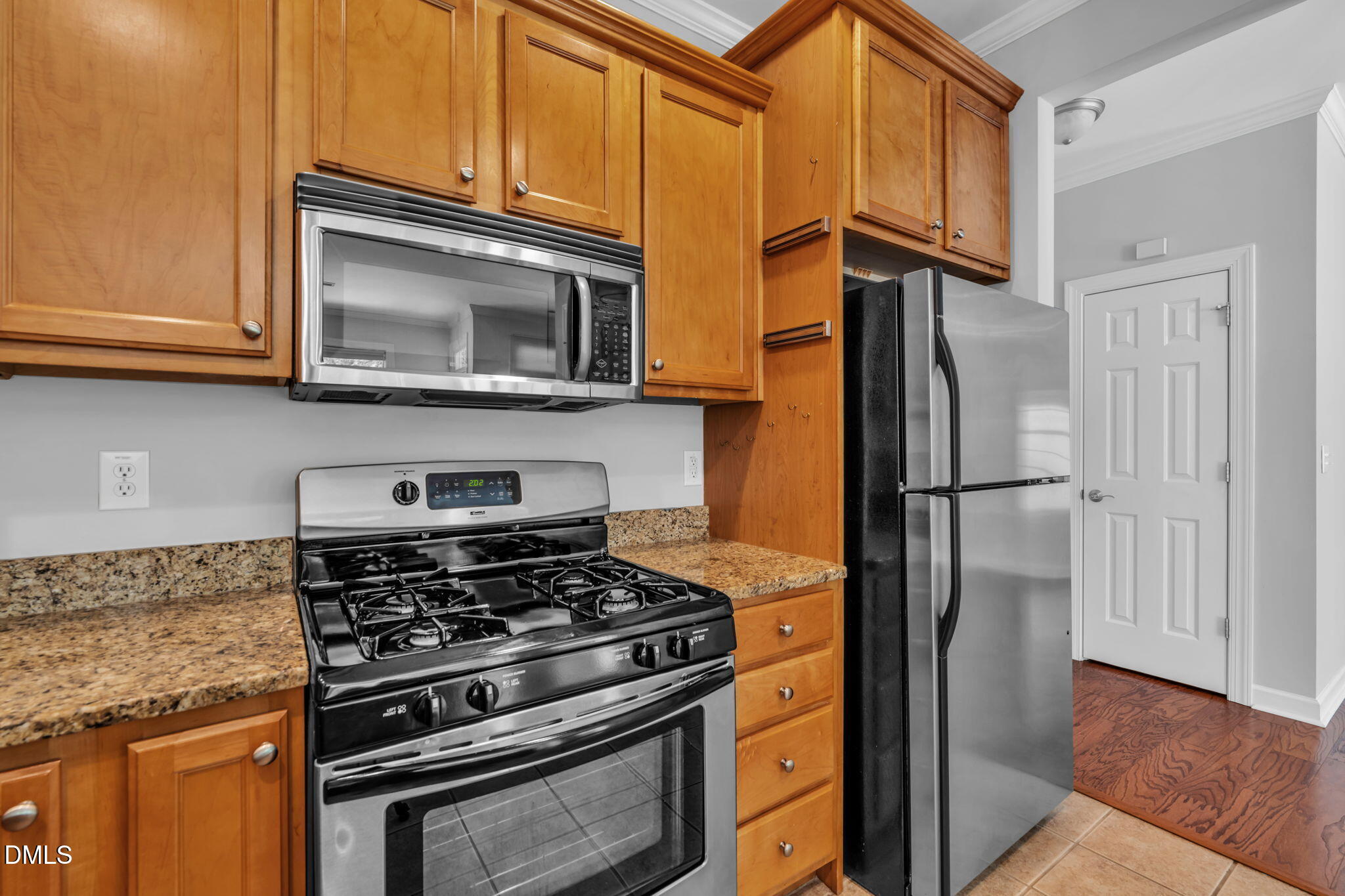 5515 South Roxboro Street, Unit 3 Durham, NC 27713 - Photo 12 of 22 16-web-or-mls-untitled-11 (2)
