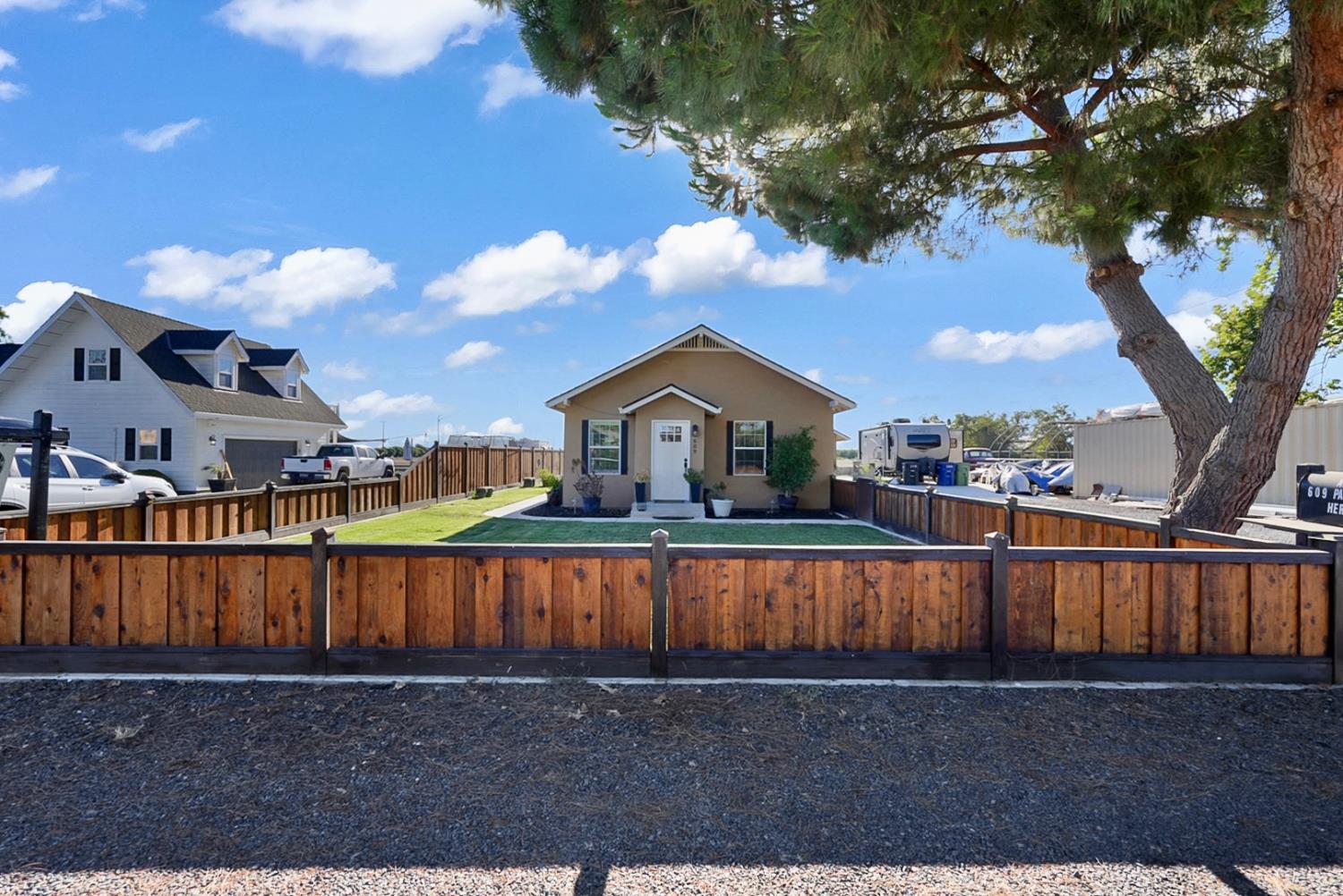 609 East Keyes Road Ceres, CA 95307 - Photo 23 of 28 Gallery Image 23
