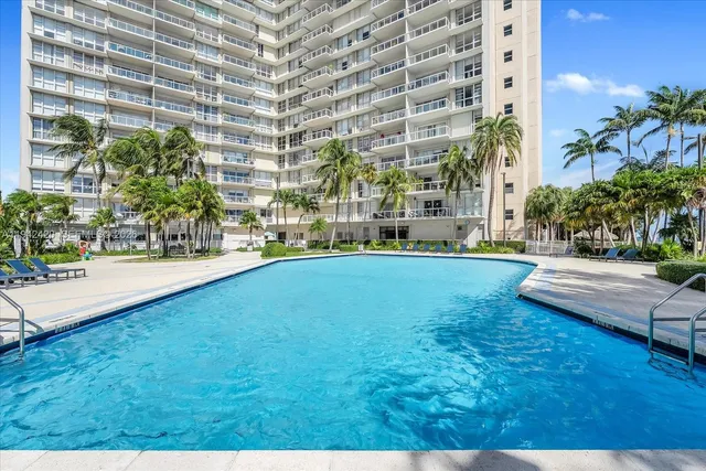 $1,200,000 | 2451 Brickell Avenue, Unit 17D, Miami, FL 33129