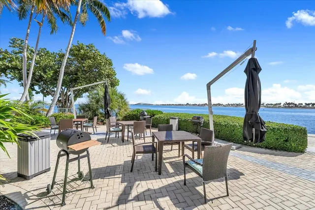 $1,200,000 | 2451 Brickell Avenue, Unit 17D, Miami, FL 33129