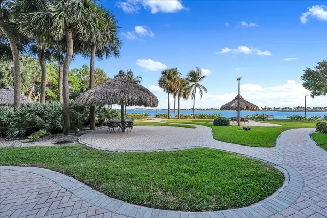 $1,200,000 | 2451 Brickell Avenue, Unit 17D, Miami, FL 33129