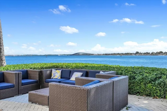 $1,200,000 | 2451 Brickell Avenue, Unit 17D, Miami, FL 33129