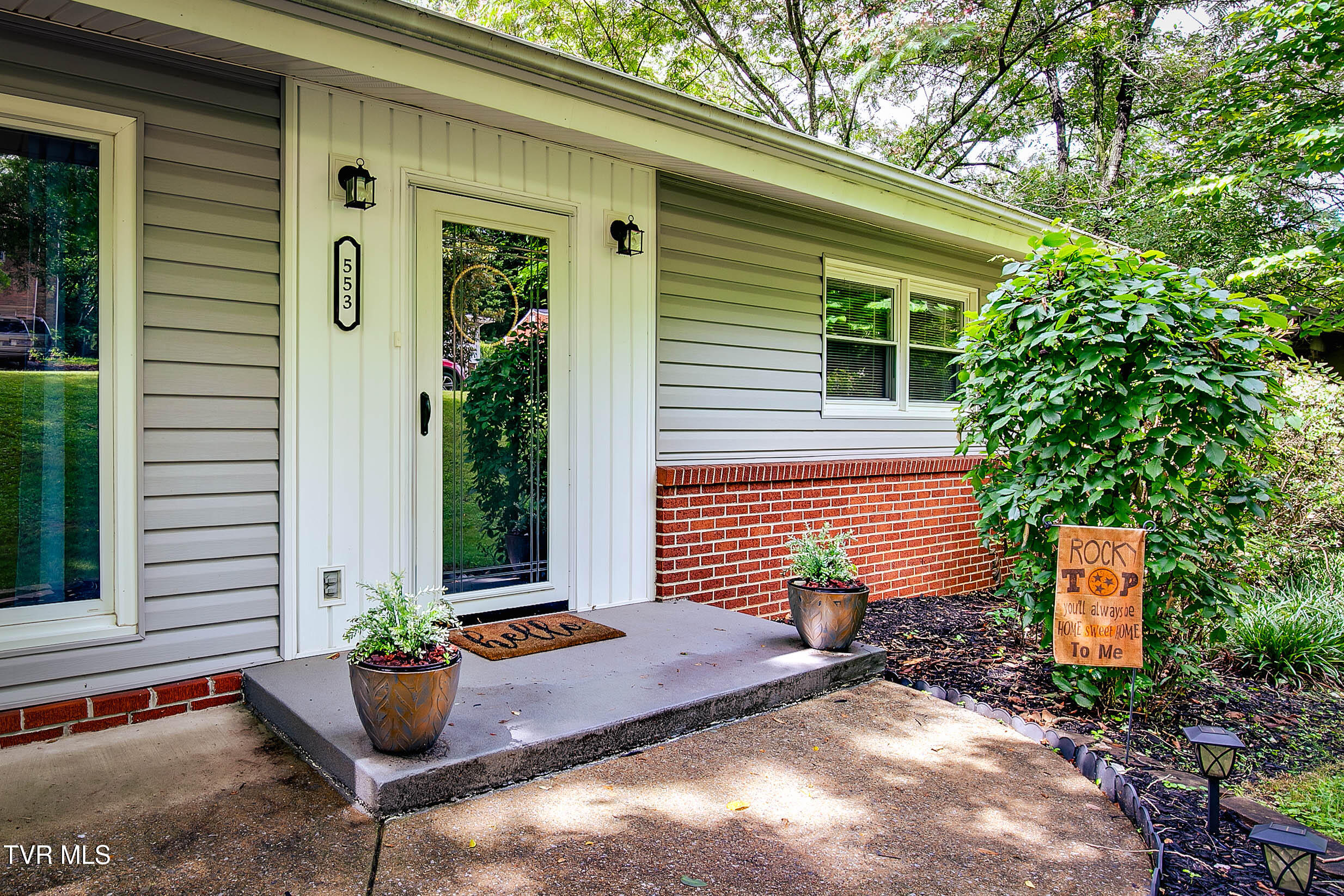 553 Bays View Road Kingsport, TN 37660 - Photo 4 of 34 553 Bays View Rd-4