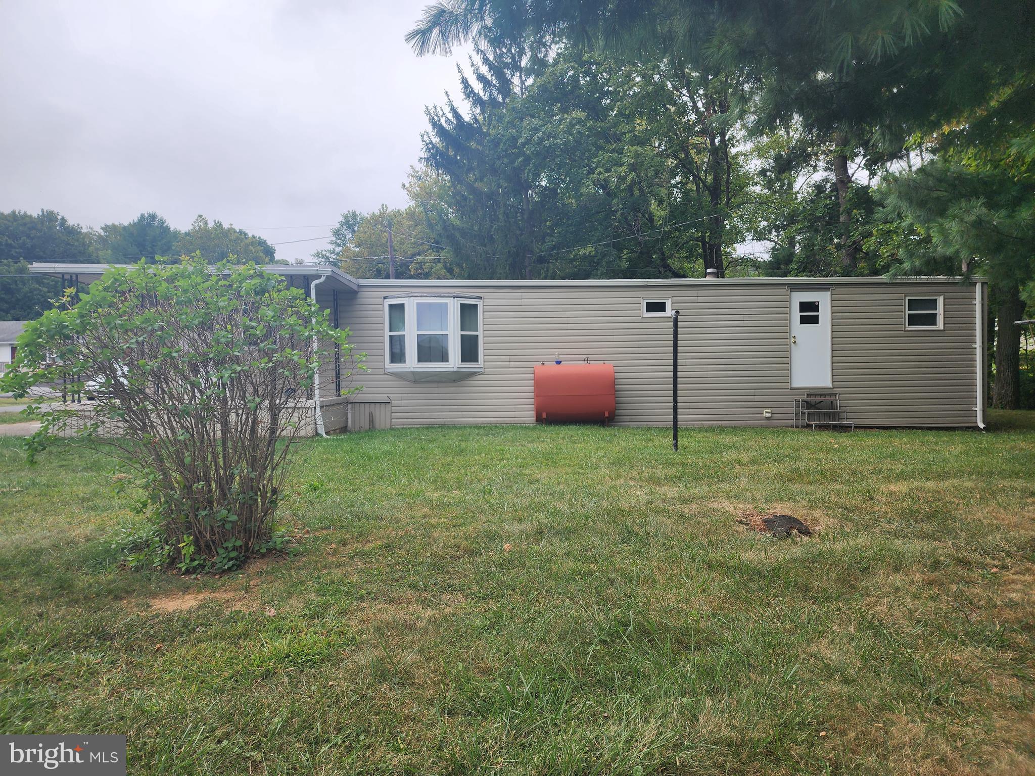 22916 Cavetown Church Road Smithsburg, MD 21783 - Photo 9 of 13 Back