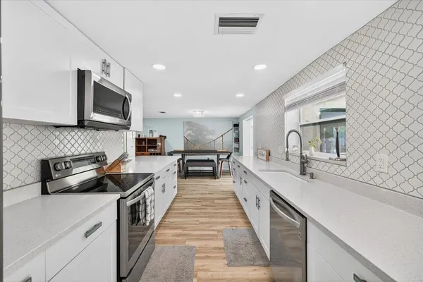 $3,500 | 5312 Flora Avenue, Holiday, FL 34690