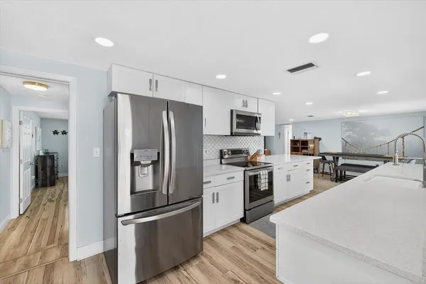 $3,500 | 5312 Flora Avenue, Holiday, FL 34690